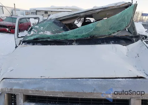 2008 Ford E-350 Super Duty Commercial z USA, uszkodzony, nr VIN 1FTSS34P48DB38267